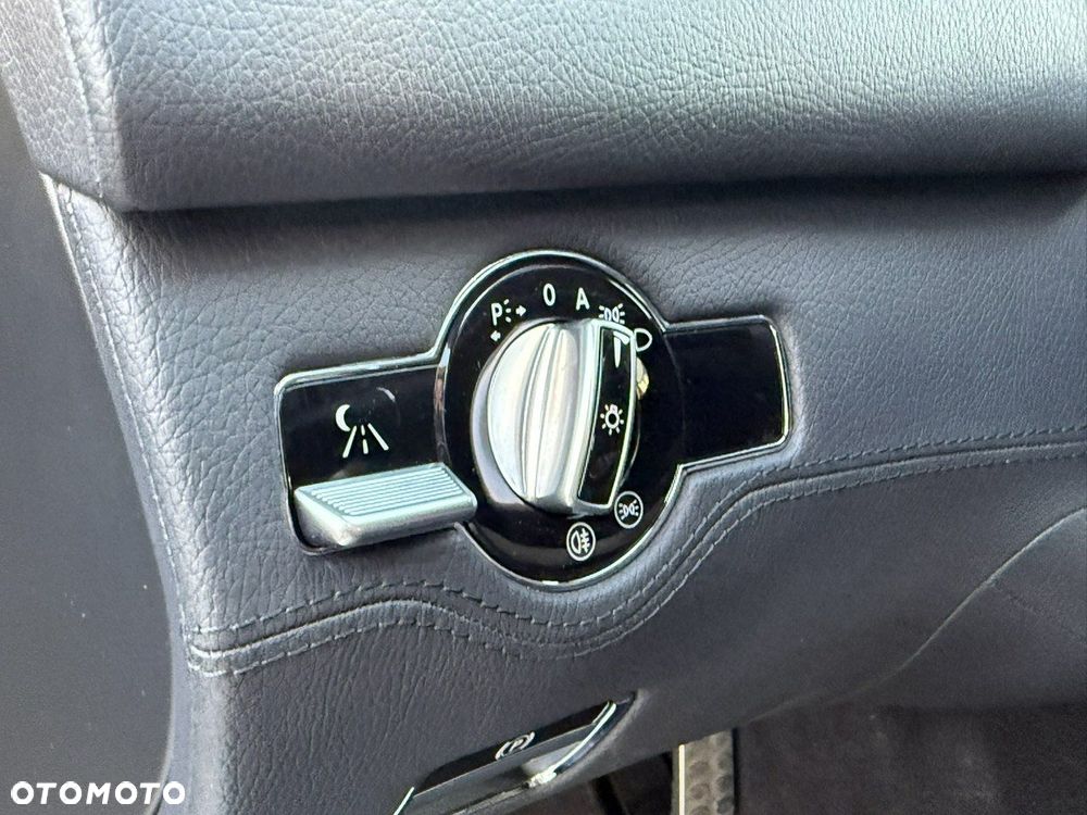 Mercedes-Benz CL - 16