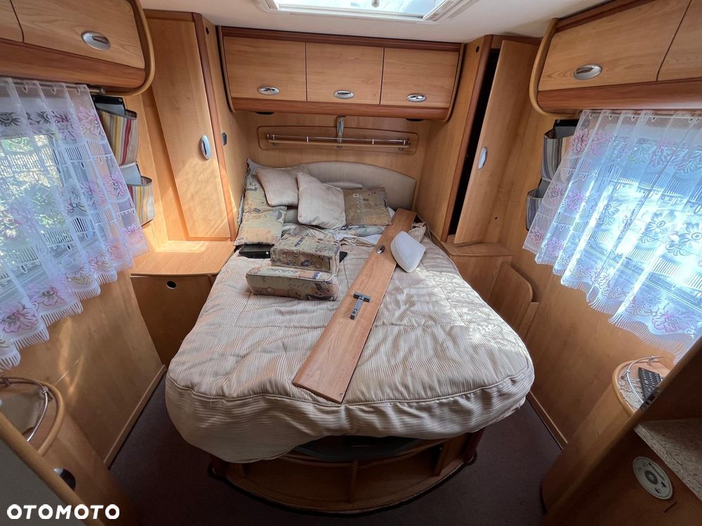 Mercedes-Benz Sprinter - 11