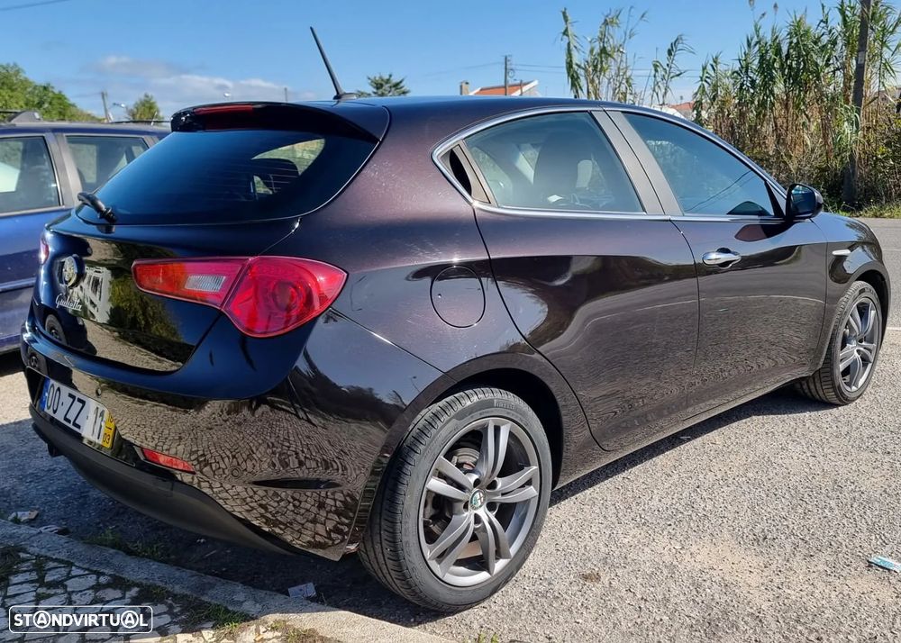 Alfa Romeo Giulietta 1.6 JTDM 16V - 5