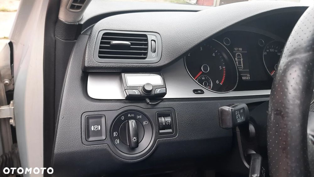 Volkswagen Passat 2.0 TDI DPF Comfortline DSG - 9