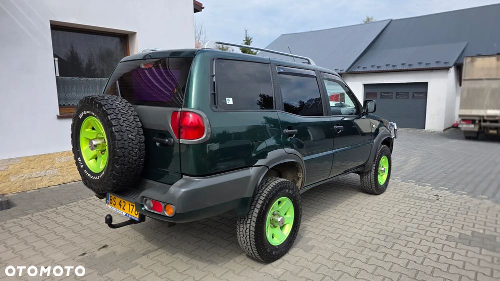 Nissan Terrano 2.7 TDi Comfort - 9