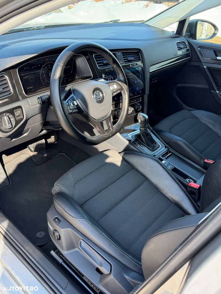 Volkswagen Golf 1.6 TDI DPF DSG MATCH - 19