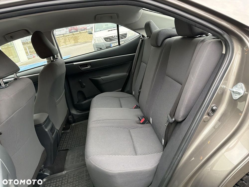 Toyota Corolla - 14