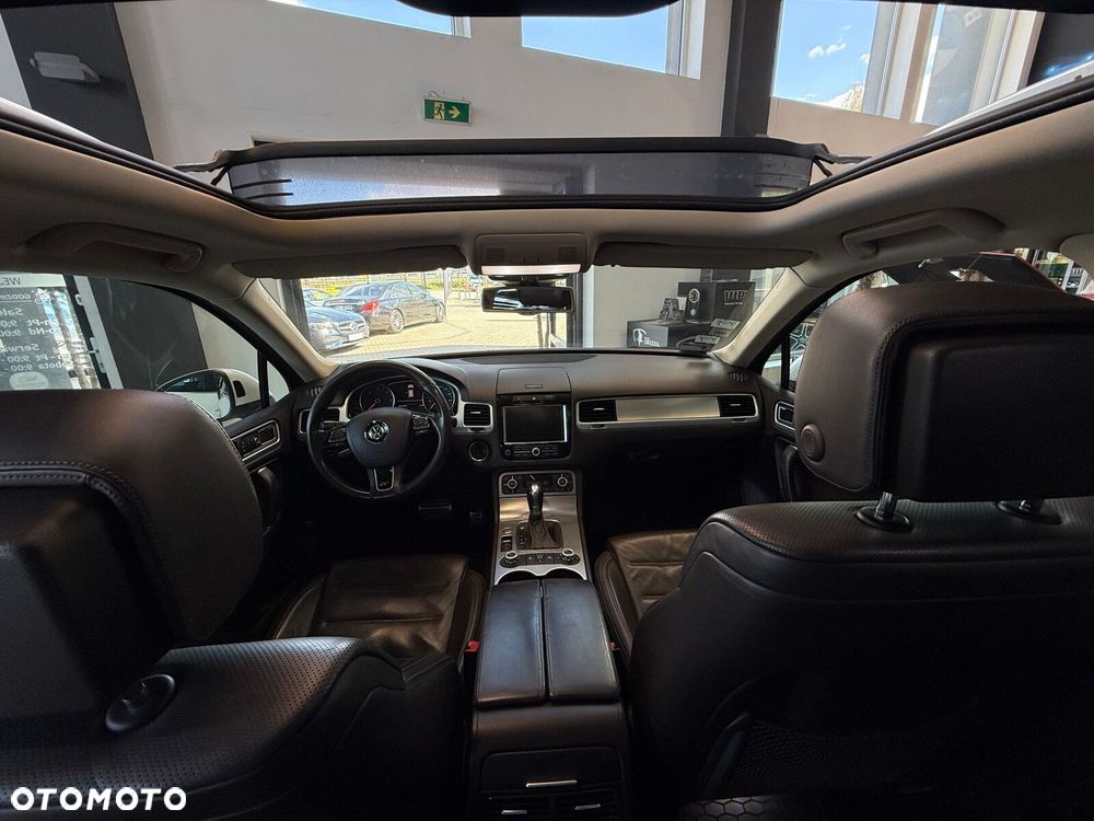 Volkswagen Touareg - 22