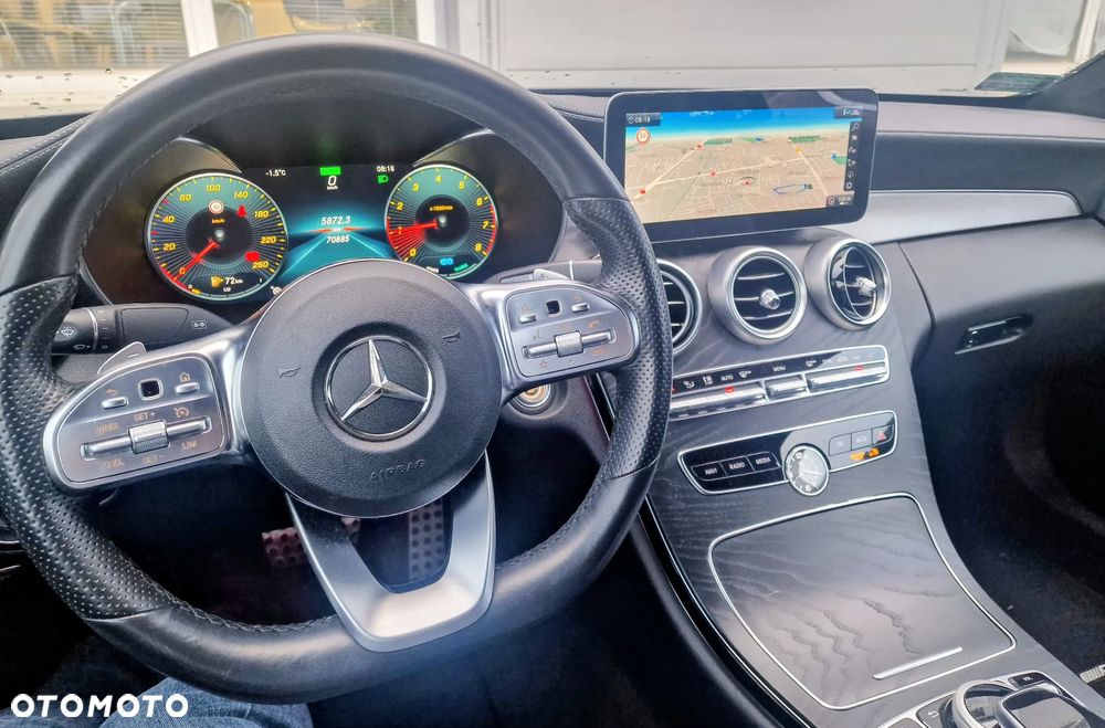 Mercedes-Benz Klasa C 200 4Matic 9G-TRONIC - 8