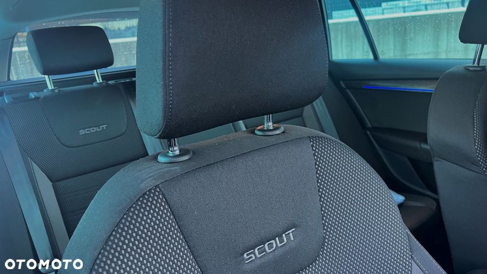 Skoda Octavia 1.8 TSI 4x4 DSG Scout - 25