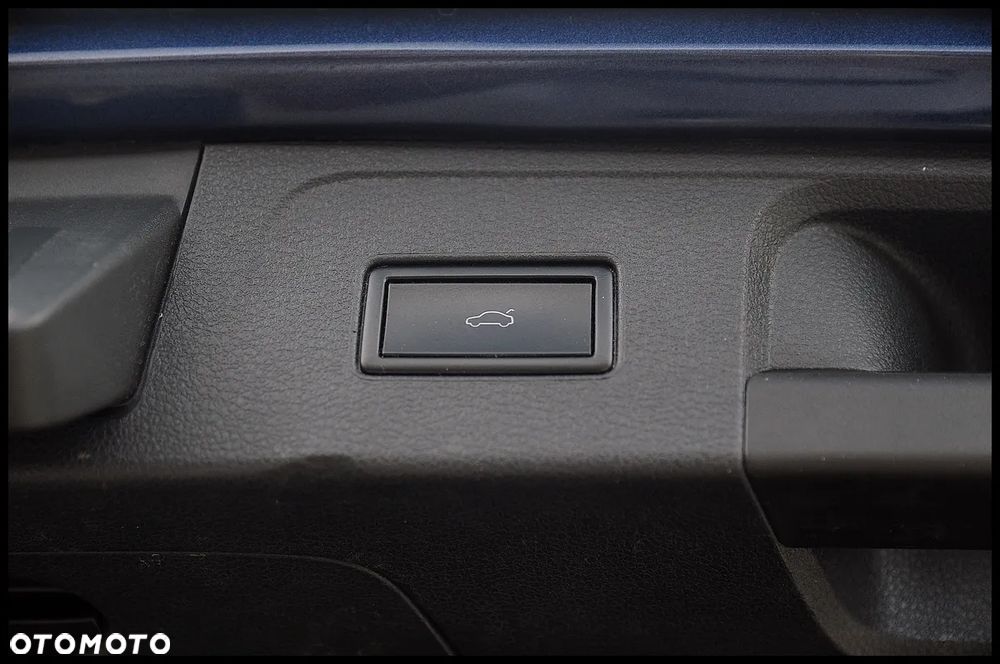 Volkswagen Passat - 24