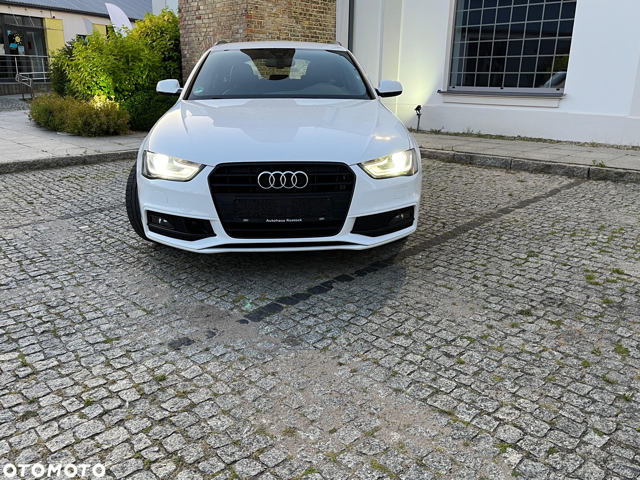 Audi A4 Avant 2.0 TDI DPF clean diesel S line Sportpaket - 8