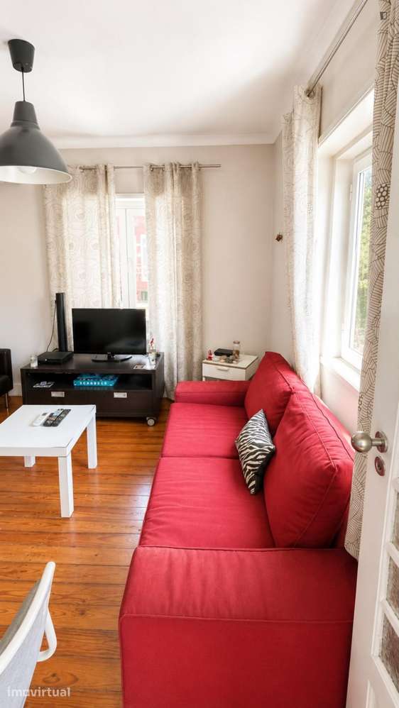 Quarto - localizado em Paranhos Porto - Grande imagem: 5/13