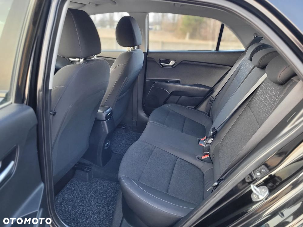 Kia Rio 1.2 XL Business Line - 20