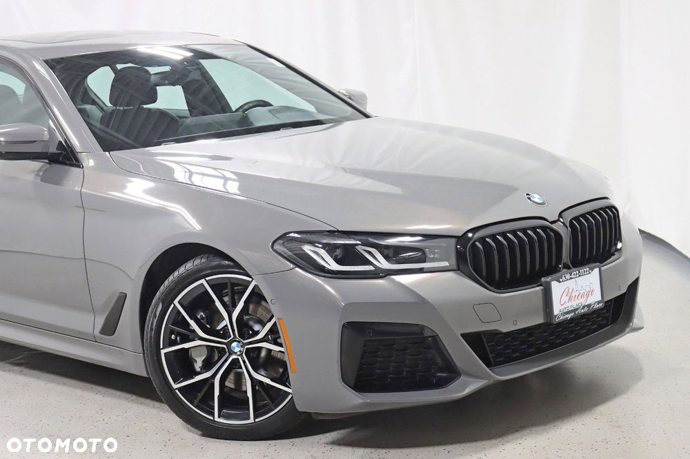 BMW Seria 5 530i xDrive M Sport Edition - 3