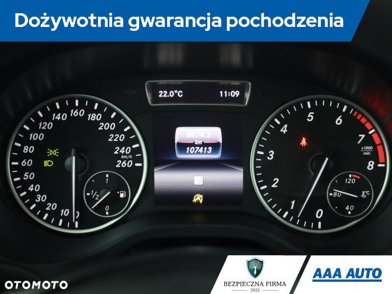 Mercedes-Benz GLA - 9