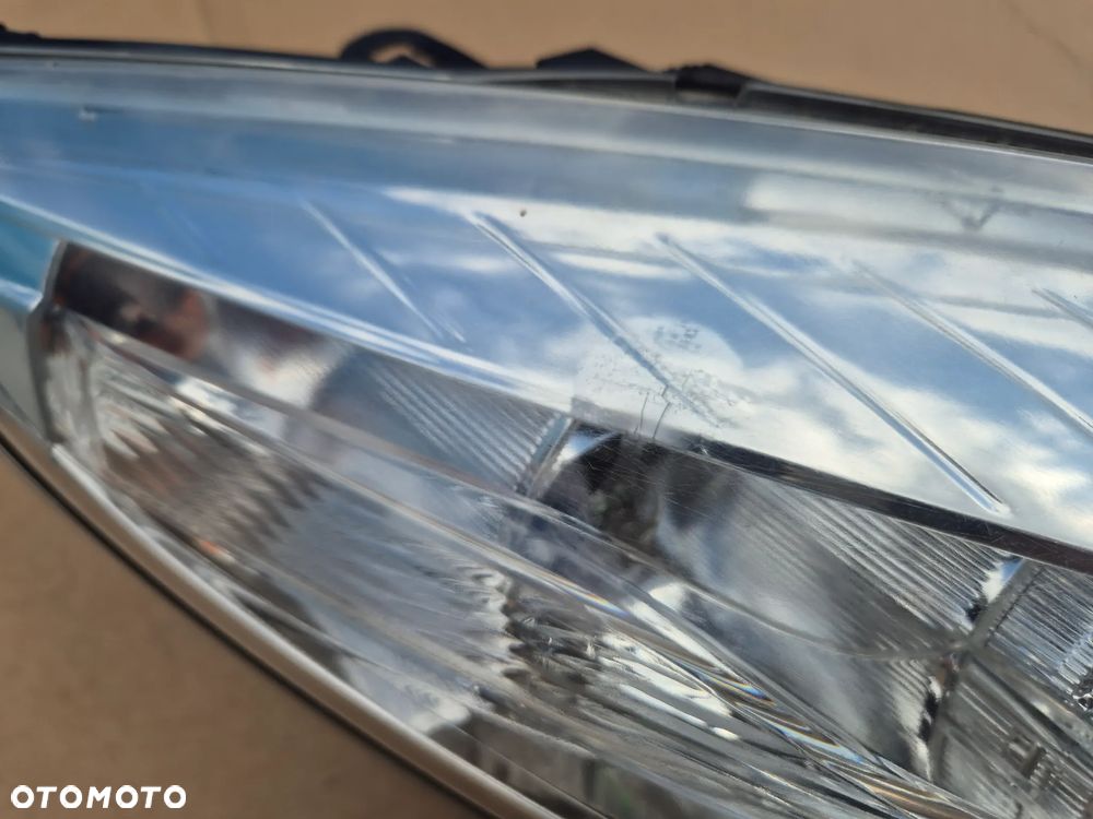Renault Clio III komplet reflektorów.2008-2013.OE.AL. - 4