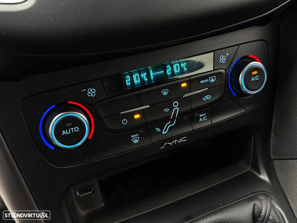 Ford Focus SW 1.0 EcoBoost S&S Trend - 18