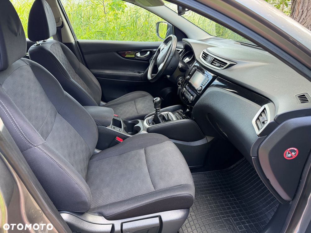 Nissan Qashqai - 11