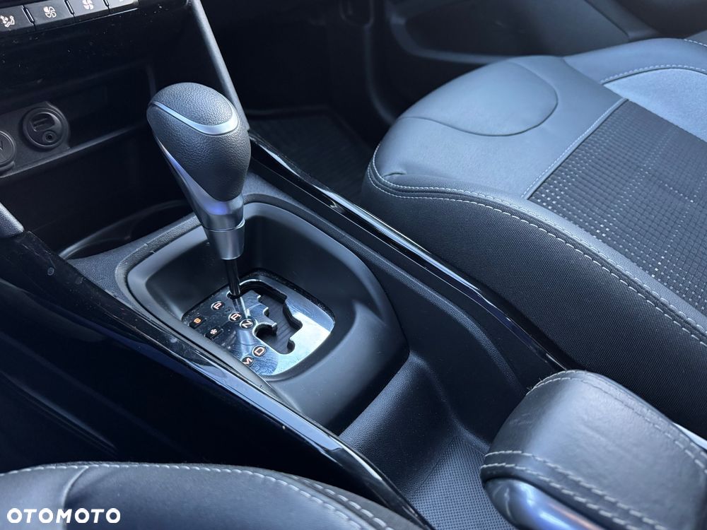 Peugeot 2008 PureTech 110 Stop&Start EAT6 Allure - 12