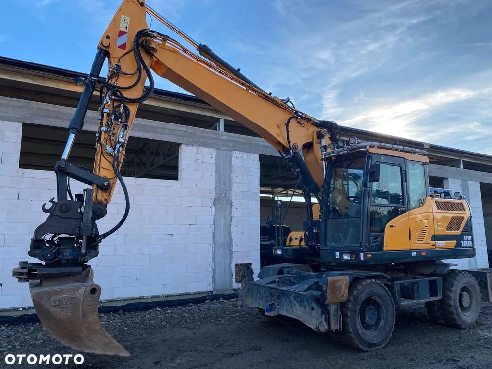 Hyundai HW180 - 4