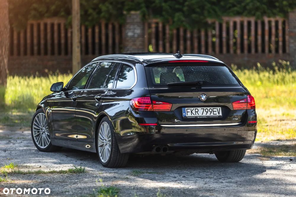BMW Seria 5 530d xDrive Luxury Line - 13