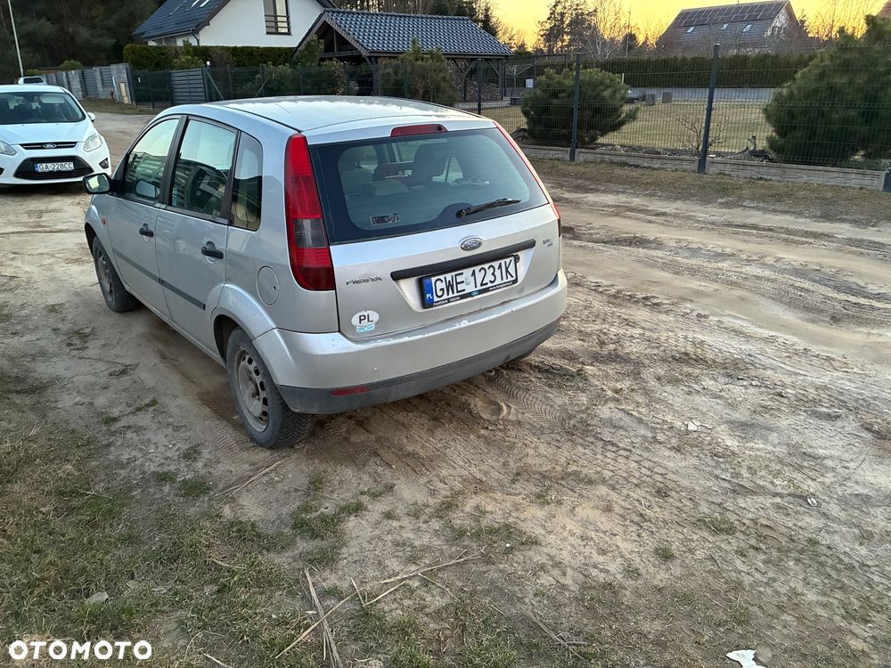 Ford Fiesta - 3
