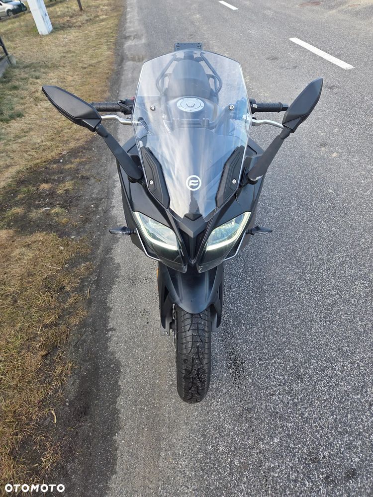 CFMoto 650 MT - 8