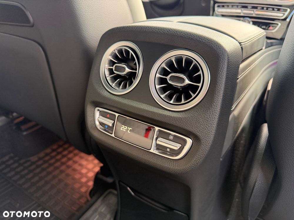 Mercedes-Benz Klasa G AMG 63 Stronger Than Time Edition - 27