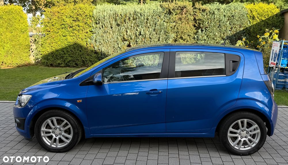 Chevrolet Aveo 1.6 LTZ S/S - 12