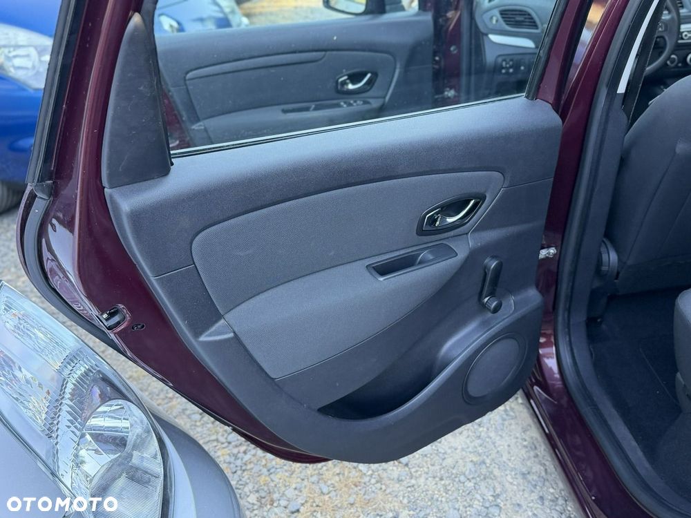 Renault Scenic - 15