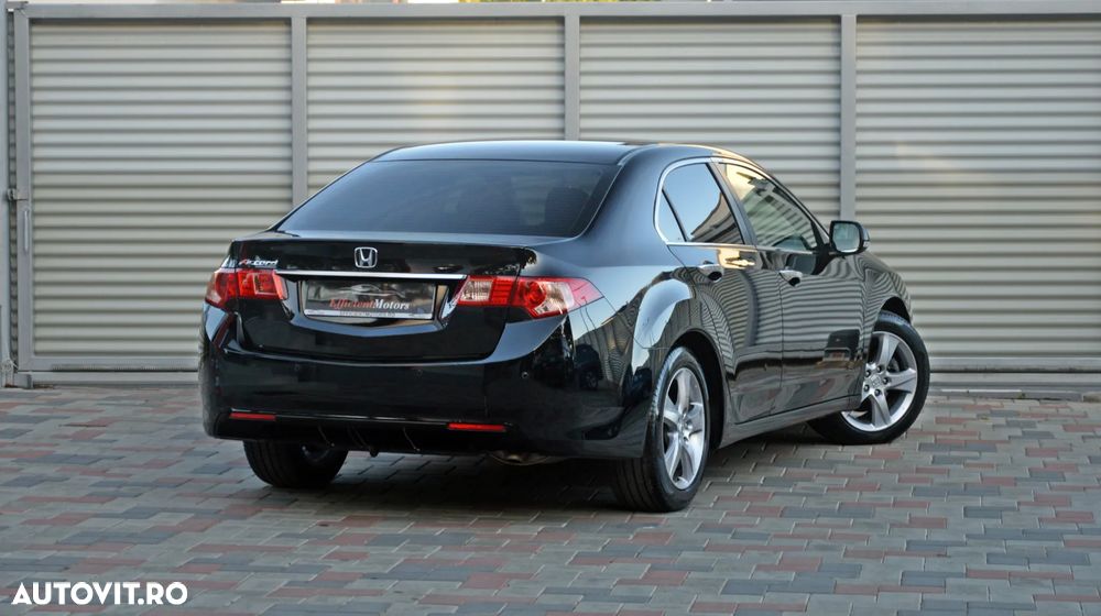 Honda Accord 2.2 i-DTEC AT Executive Navi - 14