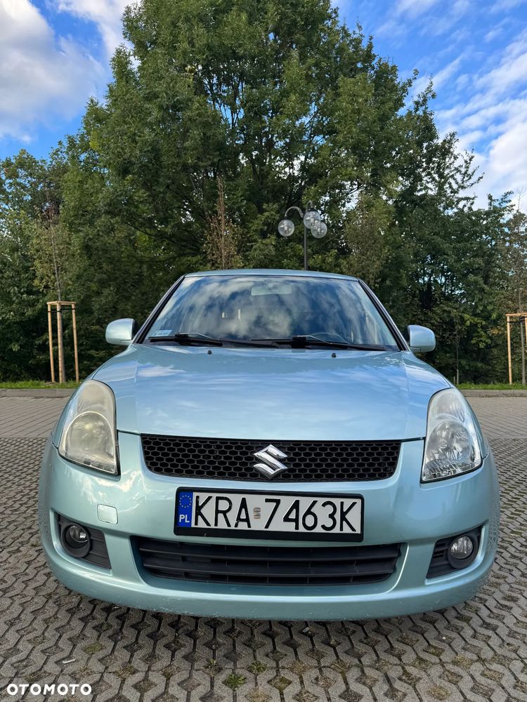 Suzuki Swift - 2