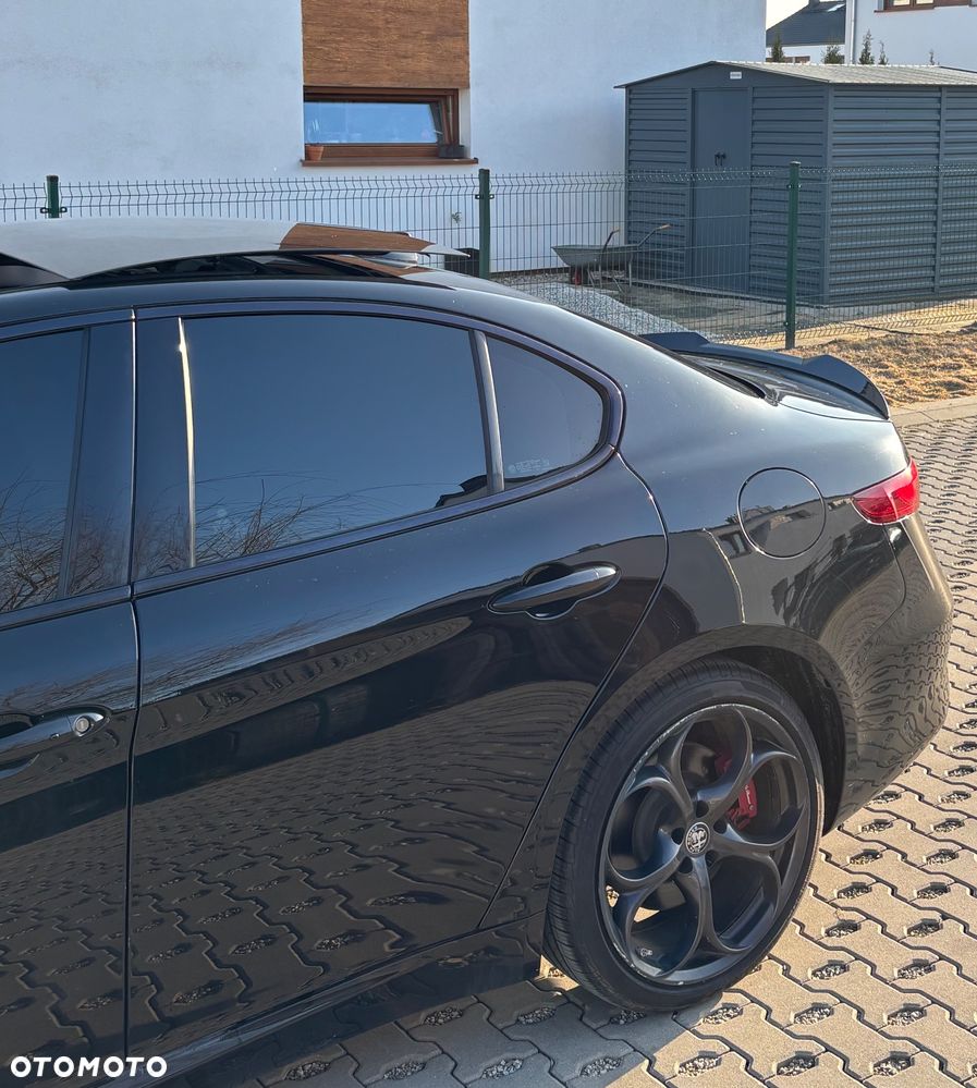 Alfa Romeo Giulia 2.0 Turbo 16V AT8 Veloce - 9