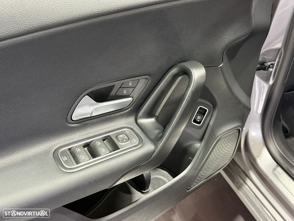 Mercedes-Benz CLA 200 d Shooting Brake Progressive Aut. - 19