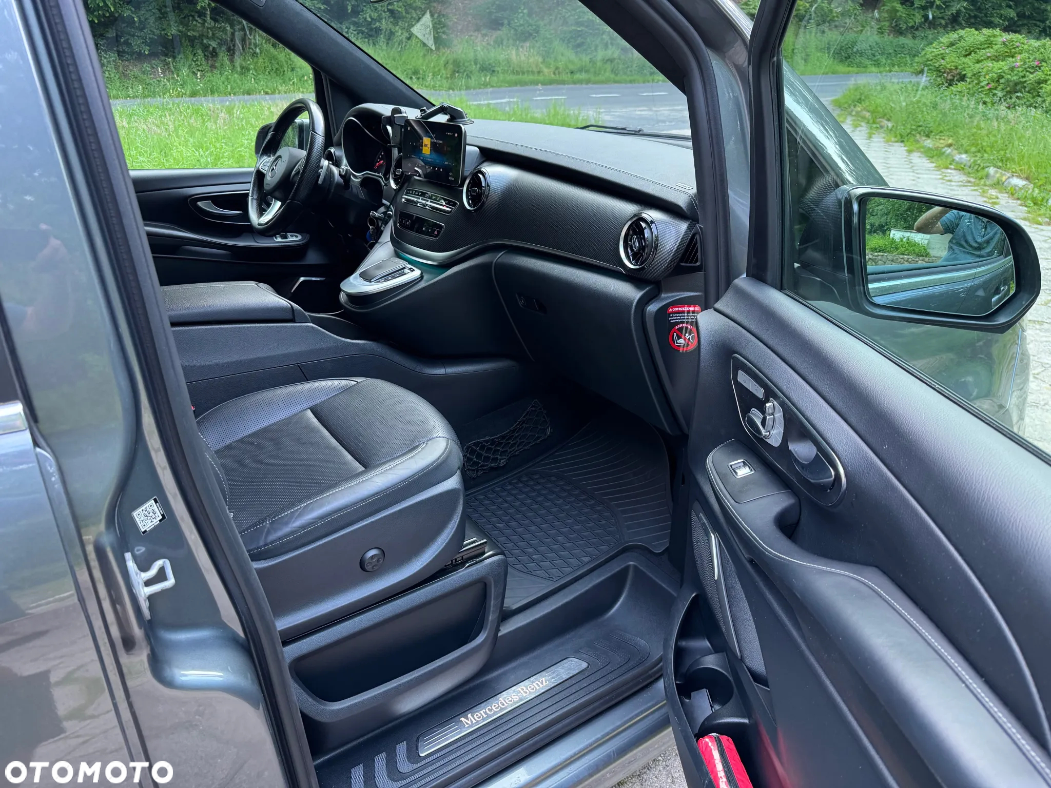 Mercedes-Benz Klasa V 300 d 4-Matic Exclusive 9G-Tronic (d³ugi) - 25