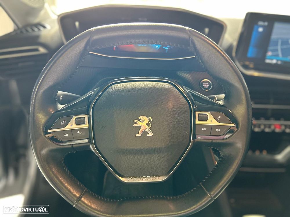 Peugeot 208 PureTech 100 Allure - 18