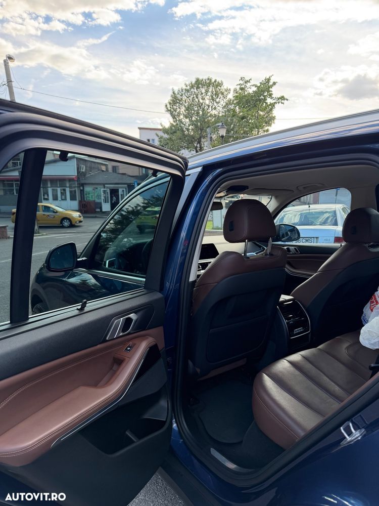 BMW X5 2020 — imagine 12