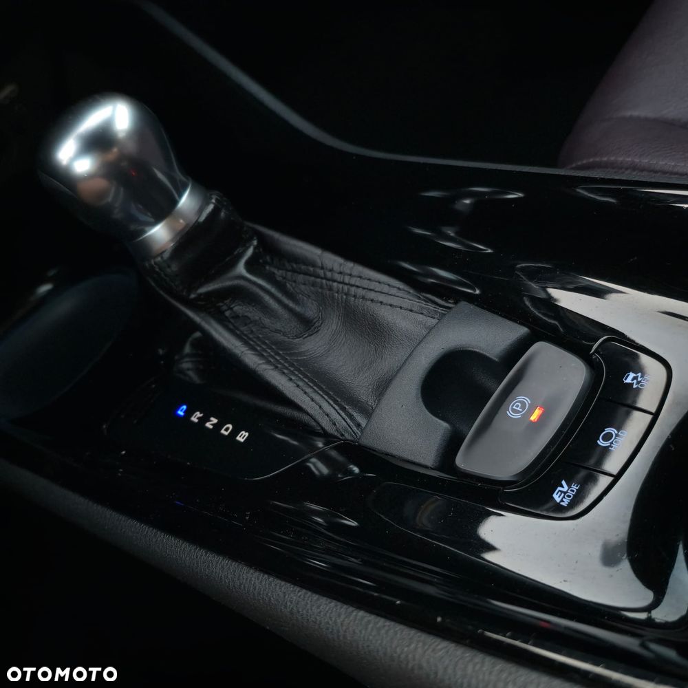 Toyota C-HR 1.8 Hybrid GPF GR Sport - 30