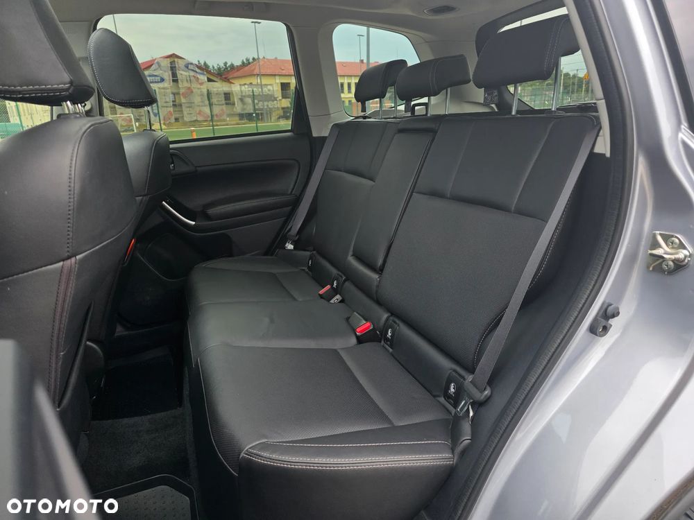 Subaru Forester 2.0 XT Platinum Lineartronic - 18