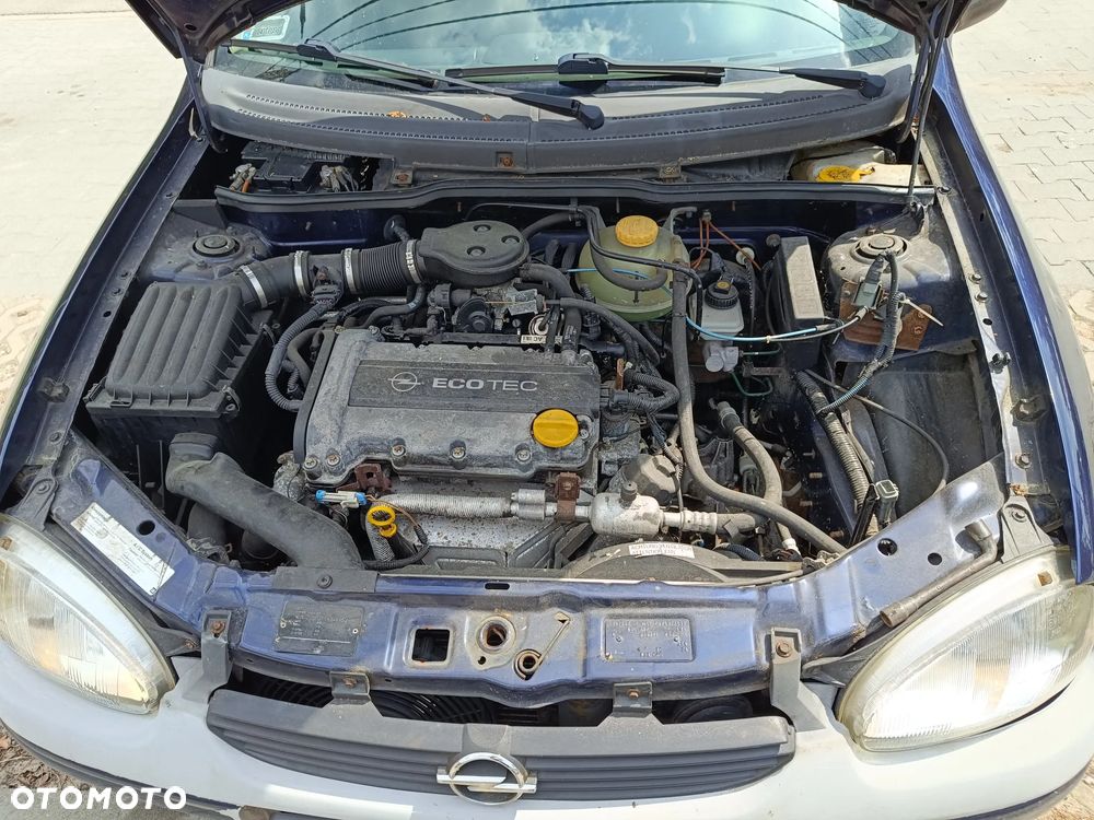 Opel Corsa 1.2 Swing 16v - 24
