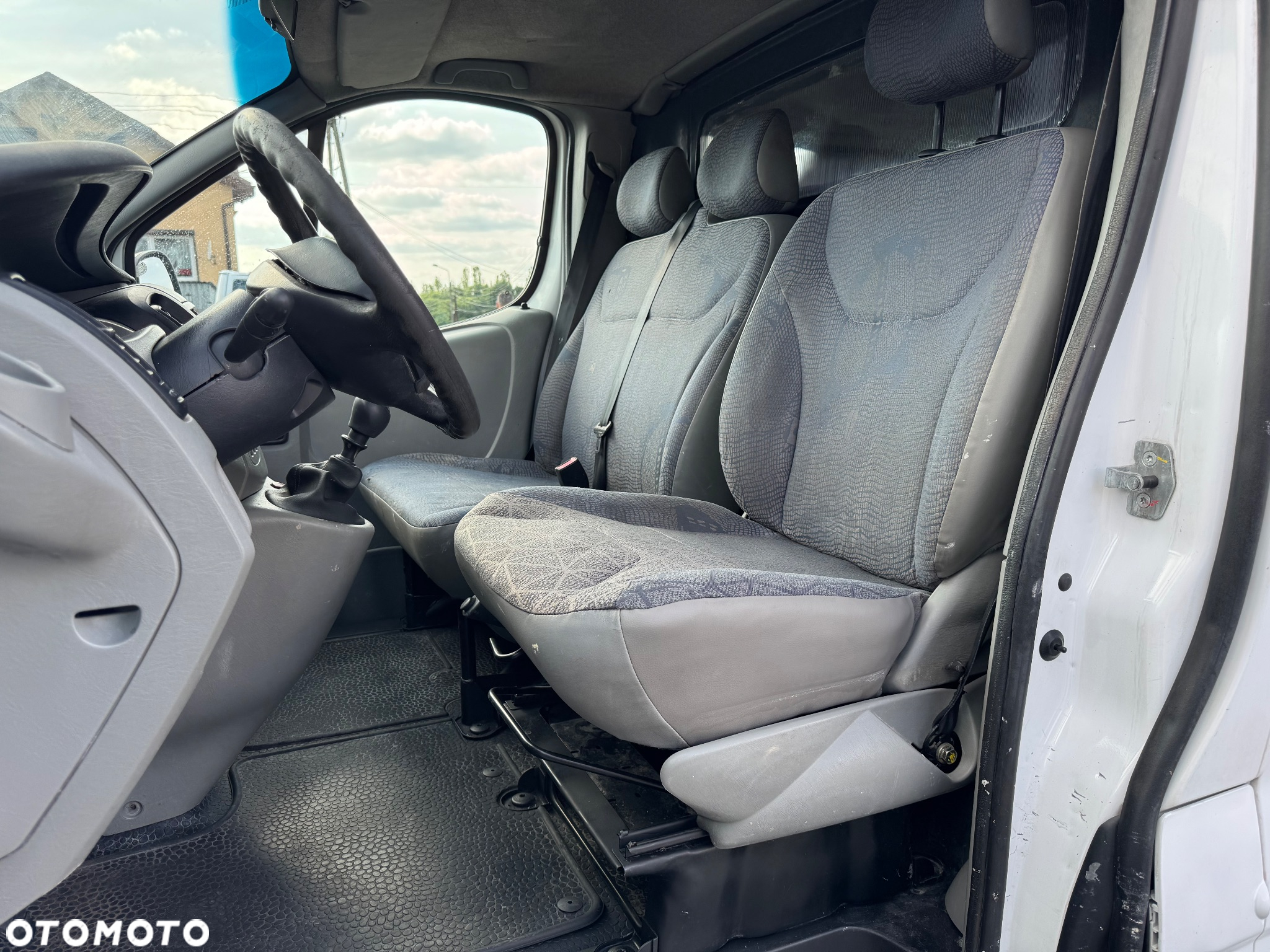 Renault Trafic - 12