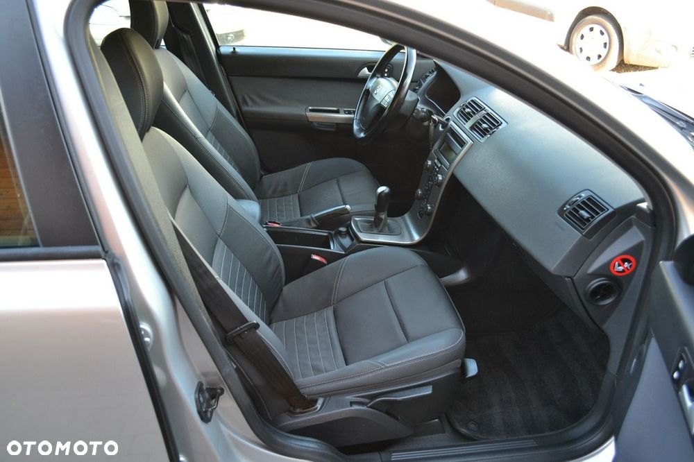 Volvo V50 - 13