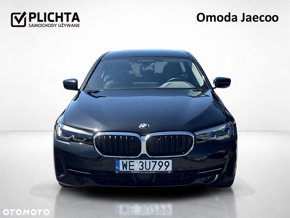 BMW Seria 5 520d mHEV - 9