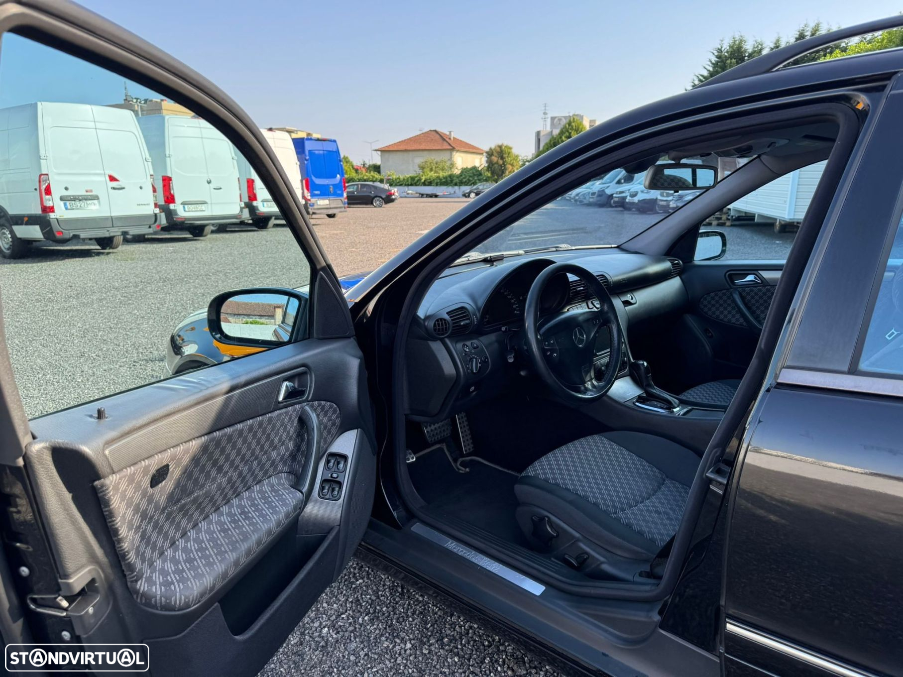 Mercedes-Benz C 220 - 13