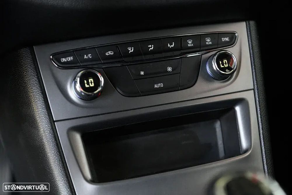 Opel Astra Sports Tourer - 40