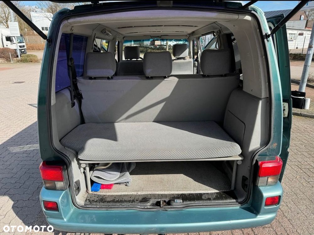 Volkswagen Multivan - 6