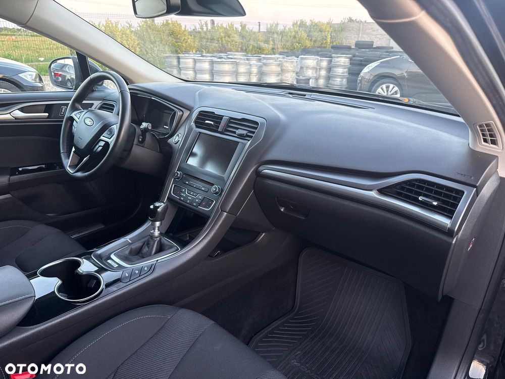 Ford Mondeo 2.0 TDCi Titanium - 10