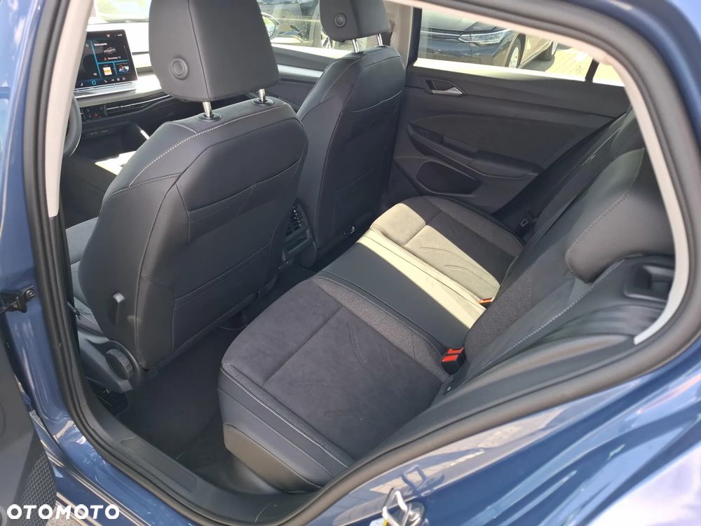 Volkswagen Golf - 21