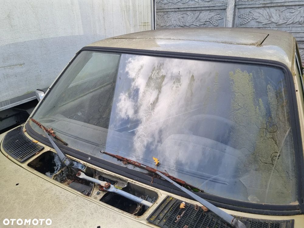 Mercedes-Benz W123 - 23