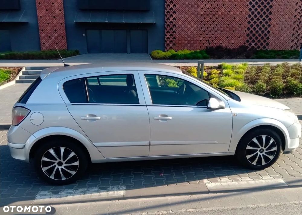 Opel Astra 1.7 CDTI Cosmo - 1