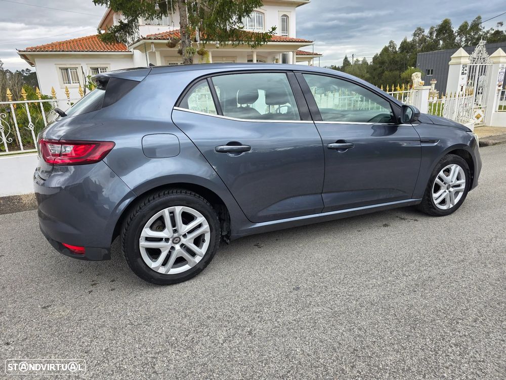 Renault Mégane 1.5 dCi Dynamique S - 15