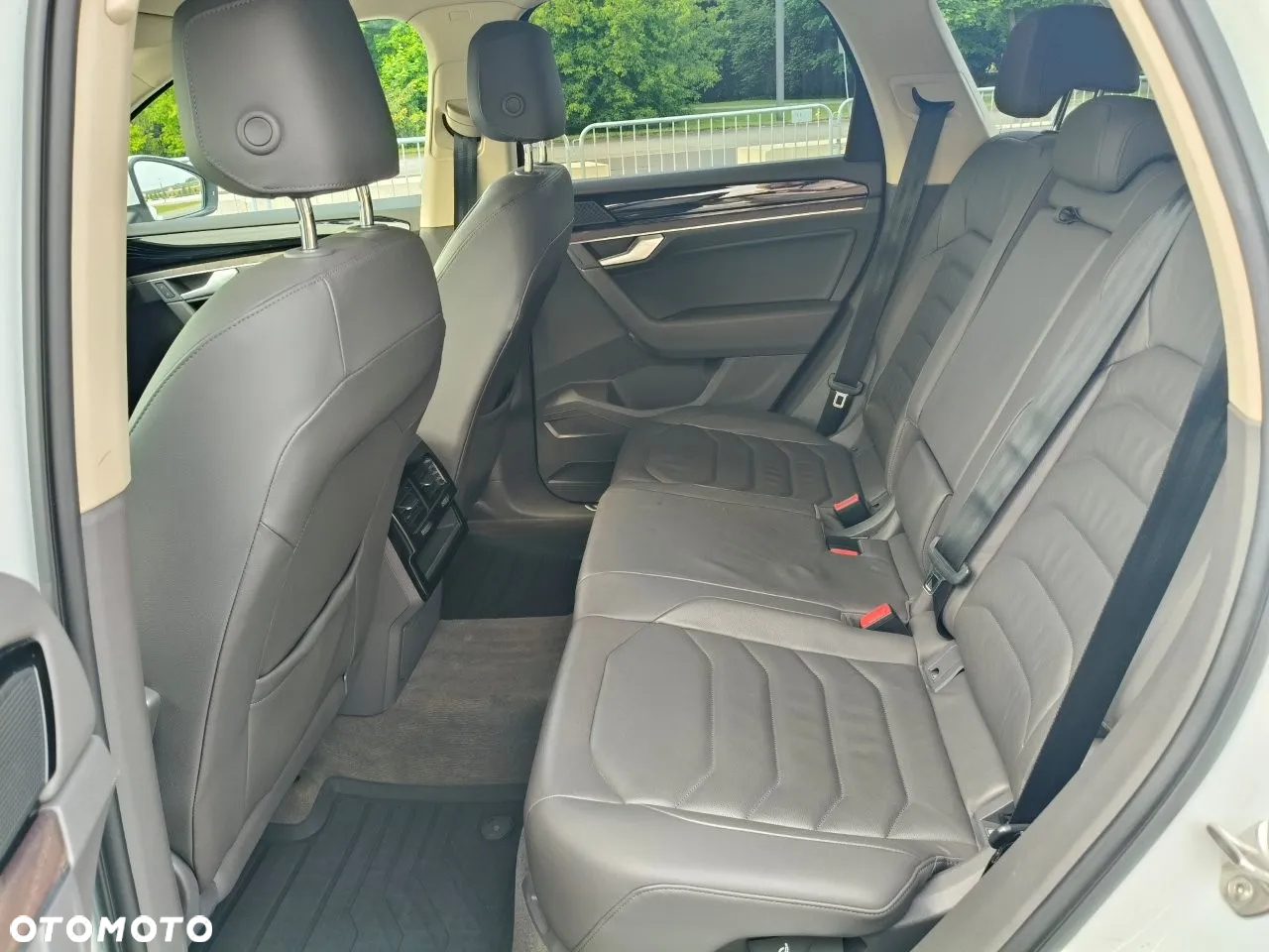 Volkswagen Touareg 3.0 V6 TFSI 4Motion Atmosphere - 11