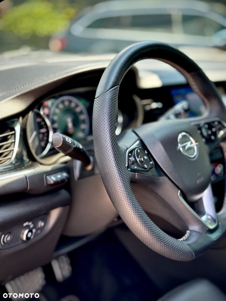 Opel Insignia 2.0 CDTI Ultimate S&S - 10